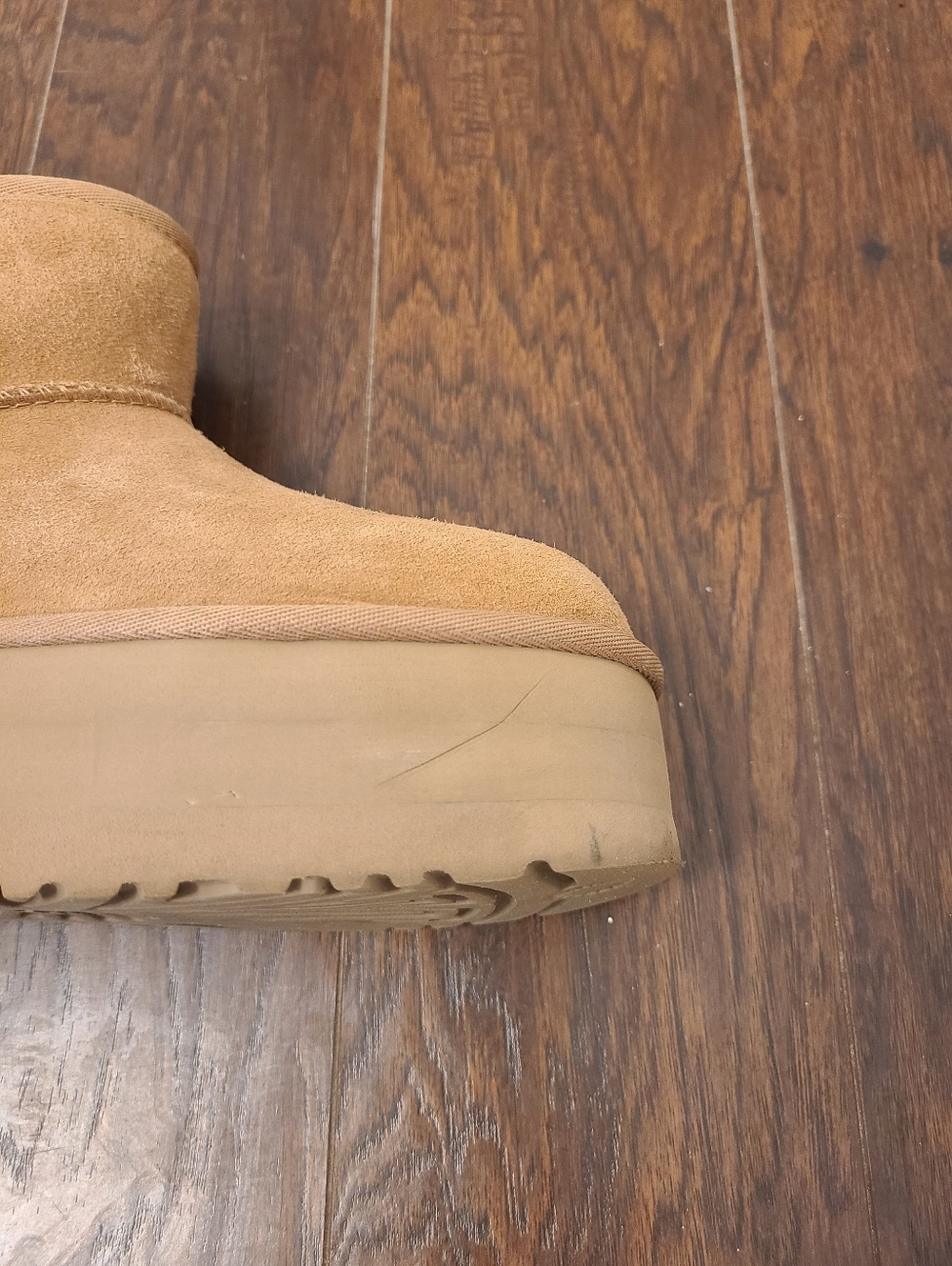 UGG Classic Mini Platform - Picture 9 of 9